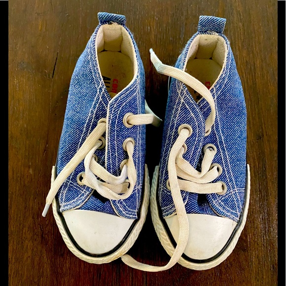 Converse Other - Toddlers converse size 23 European.